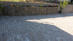 Scheuermann-Naturstein-Showroom-Pflaster-16